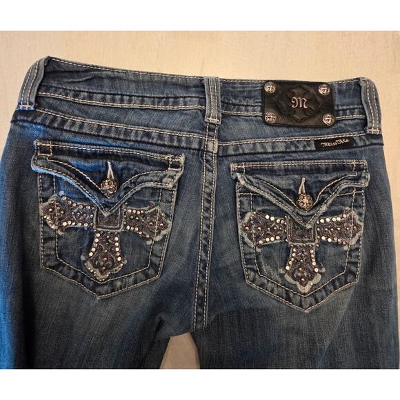 Miss Me Women's Boot Denim Jeans Cross Embellished Y2K Grunge SZ 29 Flap Pockets - Picture 4 of 10